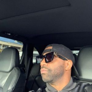 Meet your Posher, Lou